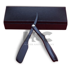 Rasoir à barbe tendance avec logo personnalisé, rasoir droit pliant pour hommes, rasoir de barbier pour l'épilation, manche entièrement noir, offre logo - Product Image 1