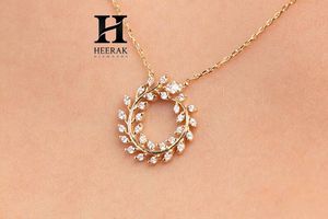 Fabricante de Joyería Fina Personalizada, Colgante de Corona de Diamantes en Oro de 14k - Elegante Collar Botánico para Venta al Por Mayor - Product Image 2