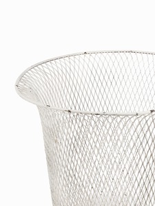 Poubelle en métal blanc, bac à déchets durable, idéal pour le bureau, les espaces publics, le jardin, la maison, le balcon, l'usage commercial et extérieur - Product Image 4
