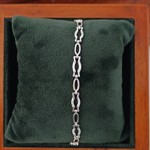 สร้อยข้อมือเงินแท้ 925 ดีไซน์เนอร์ลายโซ่แบบมีลวดลายเคลือบโรเดียม สไตล์มินิมอลสำหรับผู้หญิงใส่ทุกวัน - Product Image 2