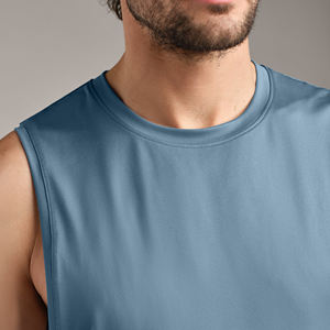 Camiseta sin mangas de punto con cuello redondo profundo para gimnasio, de algodón, para hombre, talla grande, transpirable, con espalda cruzada y logo frontal. - Product Image 3