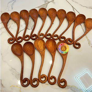 Cuchara de madera con mango retorcido y cabeza de flor para servir, ideal para cocina, comedor, fiestas y restaurantes - Product Image 6