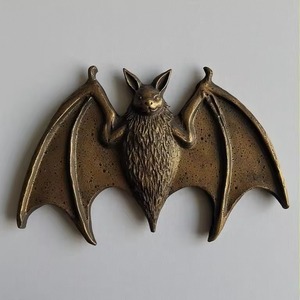 Decoración de pared con forma de murciélago de metal, decoración de Halloween para exteriores, duradera, con forma de animal, decoración para fiestas de adultos, decoración de Halloween de calidad increíble - Product Image 4