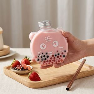 Bouteille de boisson en plastique PET en forme d'animal mignon avec bouchon à vis en aluminium pour thé aux bulles, jus, soda – Usine Vietnamienne OEM ODM - Product Image 2