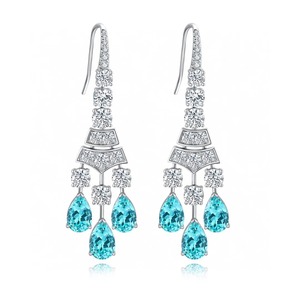 Boucles d'oreilles de luxe pour femmes, en argent 925 plaqué rhodium, avec cristaux en forme de goutte d'eau, design géométrique, bijoux de mariage - Product Image 5