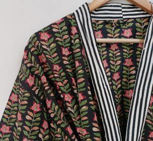 Robe kimono en coton à imprimé floral : tenue de plage bohème - Product Image 4