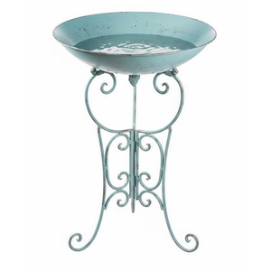 Bain d'oiseaux en métal rose de style vintage avec support à motifs décoratifs et figurine d'oiseau décorative, bol à eau de jardin, décoration extérieure - Product Image 4