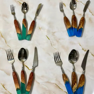 ชุดช้อนส้อมสแตนเลสพร้อมด้ามเรซิ่น หรูหรา เป็นมิตรกับสิ่งแวดล้อม ใช้ซ้ำได้ ปลอดภัยสำหรับเครื่องล้างจาน เหมาะสำหรับงานเลี้ยง - Product Image 1