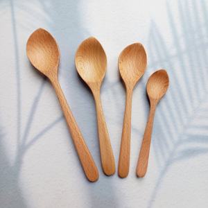 Cuillère originale en bois de hêtre écologique et naturelle, personnalisée et délicieuse pour les fêtes populaires du Vietnam - Product Image 1