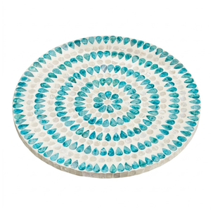 Assiette de présentation élégante en nacre, style coquillage, pour mariage bohème côtier et événements haut de gamme - Product Image 1