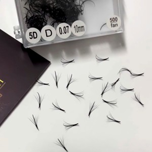 Extensions de cils pré-faits en éventail effet wispy 5D/7D/9D, faits à la main, naturels, longs, noir mat, en cheveux synthétiques, personnalisables, vente en gros - Product Image 4