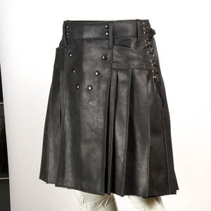 Kilt utilitaire gothique en cuir noir - Product Image 2