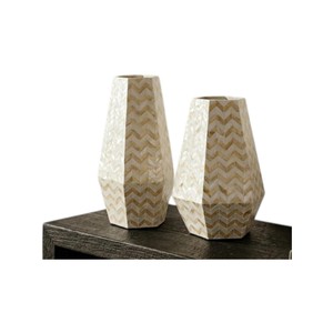 Vase contemporain en MOP avec motif mosaïque chevron, fait main, pour présentation florale sur table, forme irrégulière, blanc et doré - Product Image 3