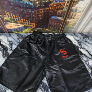 Shorts de course pour hommes personnalisés avec logo, noirs, à séchage rapide, légers, pour la gym, l'entraînement et le sport – Vente en gros - Product Image 3
