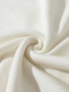 Gilet pull sans manches en maille torsadée col en V style preppy pour homme, couleur crème, style universitaire/cricket, avec bordure rayée contrastante, collection automne-hiver - Product Image 6