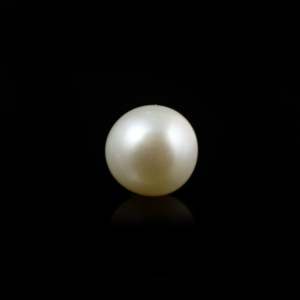 Loose Freshwater Pearl 5.85 Carat White Gemstone for Fine Jewelry - Product Image 1