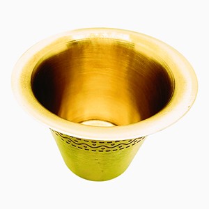 Juego de 2 Vasos Dabara de Latón Tradicional para Café, Diseño Irregular Grabado a Mano, Acabado Envejecido, para Decoración del Hogar - Product Image 1