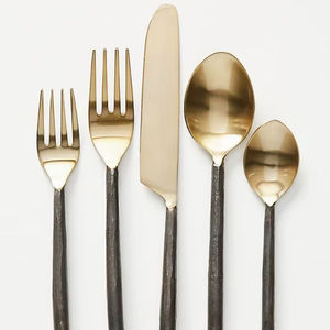 Vaisselle et couverts inspirés du brillant éclat des glaciers, conçus pour l'hôtellerie moderne et élégante. - Product Image 1