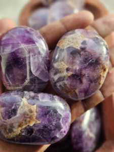 Nouveauté 2026 – Pierre de palmier en améthyste polie de qualité supérieure pour la décoration, la guérison des chakras, l'amour et la méditation – Vente en gros - Product Image 2