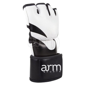 Guantes de MMA de cuero genuino con logotipo personalizado, guantes de MMA para jóvenes, guantes de MMA de medio dedo, hechos en Pakistán - Product Image 3
