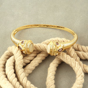 Pulsera de puño abierto chapada en oro con piedra lunar, amatista y circonita cúbica para mujer, estilo tribal, étnico, bohemio, ajustable, joyería llamativa. - Product Image 3