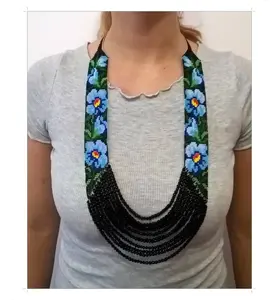 Collier tendance en perles de fleurs de mignonnonne bleues, Collier tissé à la main, Collier bohème, Bijoux ethniques, Collier de fleurs perlées - Product Image 4