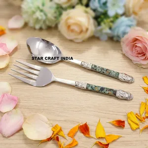 Cuchara para Servir Ensaladas de Madera Rústica Ecológica de la Mejor Calidad con Mango de Resina Epoxi, Uso Manual, Cubertería de Mesa, Star Crafts India - Product Image 5