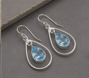 Boucles d'oreilles en argent sterling saphir bleu en forme de goutte, boucles d'oreilles pendantes faites à la main avec pierres précieuses, bijoux pierre de naissance de septembre - Product Image 2