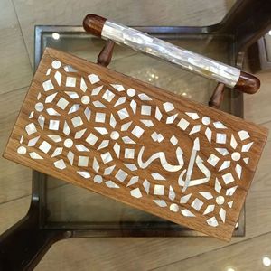 NEHA ENTERPRISES กระเป๋าคลัทช์ไม้ทำมือ ลายอักษรอาหรับ ประดับลายดอกไม้ พิมพ์แบบ Letterpress ของขวัญส่วนตัวทันสมัย - Product Image 4