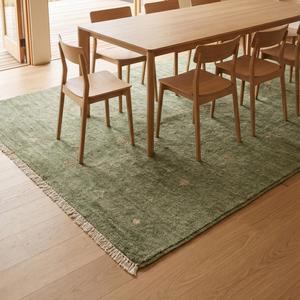 Tapis de luxe en laine noué à la main vert sauge, motif floral classique, tapis décoratif pour salon et chambre à coucher - Product Image 6