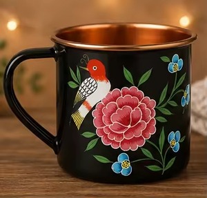Taza de Cobre Puro para Cerveza Mule con Diseño Impreso, Ideal para Servir Bebidas en Casa y en Bares - Product Image 4