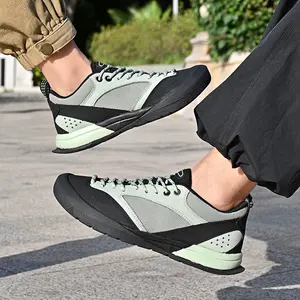 Zapatillas casuales para hombre hechas de cuero vacuno de primera capa con diseño perforado y calado, transpirables, cosidas a mano. - Product Image 5