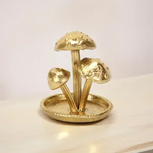 Plateau en fer plaqué or en forme de champignon, décoration moderne sur le thème des fées, pièce décorative de forme irrégulière pour la maison - Product Image 2
