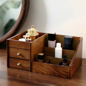 Organisateur de maquillage en bois abordable pour cosmétiques, rouges à lèvres, pinceaux et accessoires de beauté - Product Image 2