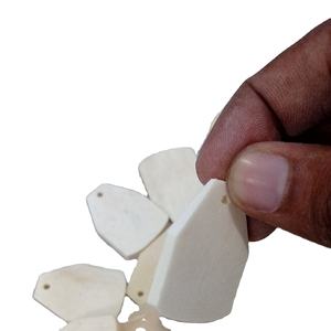 Colgante de colmillo de mamut a la moda hecho a mano, último diseño chapado tallado religioso estilo clásico, encanto con perla diamante - Product Image 1