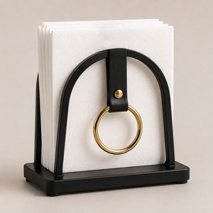 Porte-serviettes de table de style équestre moderne, fabriqué en métal durable avec un cadre circulaire distinctif et un support central. - Product Image 5