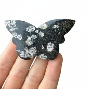 Vente en gros d'ailes de papillon en obsidienne flocon de neige naturelle, sculpture en cristal, pierre énergétique, spécimen minéral de guérison, décoration pour la maison et le bureau - Product Image 5
