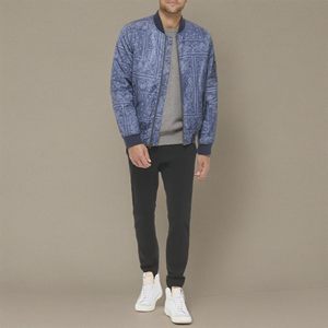Veste bomber en satin pour homme, nouveau design, logo personnalisé, haute qualité, veste bomber en satin imprimée avec fermeture éclair, poche avant - Product Image 3