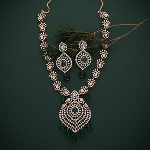 Conjunto de Joyería en Oro Rosa con Esmeralda y Diamantes de Corte Brillante Redondo, Lujosos Colgantes y Dijes de Diamantes para Mujer para Bodas - Product Image 5