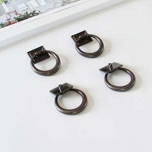 Tiradores Redondos de Aleación de Zinc Duraderos con Base Cuadrada para Gabinetes de Cocina, Cajones de Comedor, Cómodas y Mesitas de Noche - Product Image 1