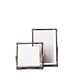 Cadre photo en métal fait main, minimaliste, décoration de table moderne, cadeau d'anniversaire pour elle, souvenir unique pour la maison - Product Image 5
