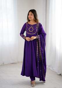 Ensemble Anarkali de luxe en soie Chanderi pure romaine, coupe évasée, avec dupatta et pantalon, prêt-à-porter pour femme, tenue ethnique - Product Image 2