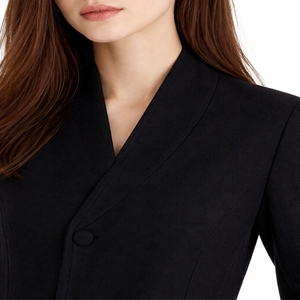 Abrigo Largo Negro para Mujer, Estilo Minimalista y Elegante, Corte Entallado, Estilo Lujoso, Fabricación Personalizada, Diseño OEM - Product Image 6