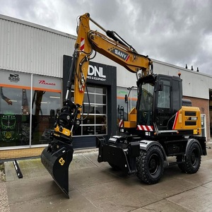 Excavatrice sur pneus Sany Sy155w, état presque neuf, puissante machine de 15 tonnes, prête pour les travaux de construction, de terrassement, de voirie et de travaux lourds. - Product Image 4
