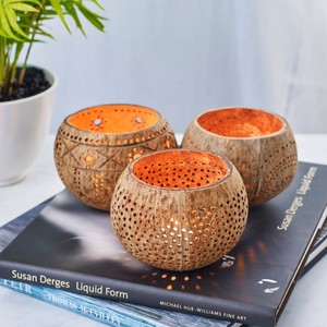 Nuevo diseño natural eco amigable vacío vela de cáscara de coco cuencos soporte para velas - Product Image 1