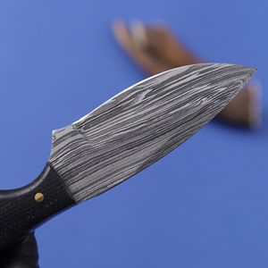 มีด EDC เหล็กดามัสกัสแบบนอร์ดิกฟอร์จเกรดอุตสาหกรรมขนาด 7 นิ้ว ปรับแต่งได้ พร้อมปลอกหนังไมคาร์ต้า ใบมีดแบบดรอปพอยต์ ฟูลแทงค์ ผลิตตามแบบ OEM - Product Image 5