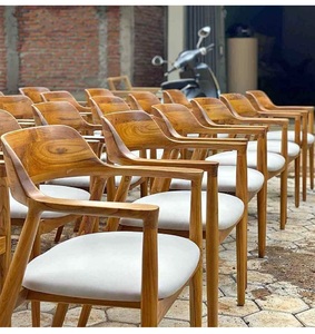 Muebles de interior de madera de teca personalizados para proyectos de cafeterías y hoteles AQM5600 - Product Image 1