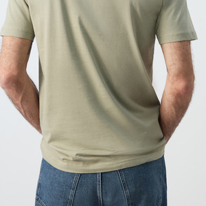 Jersey de Algodón para Caballero, Costuras Superiores, Diseño Premium, Corte Relajado, con Diseño de Logotipo Personalizado, Cuello Redondo, Diseño Casual - Product Image 6