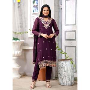 Conjunto de Traje de Georgette Morado para Mujer de Diseñador de Moda Feni con Bordado de Lentejuelas - Product Image 2