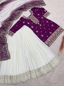 Robe Anarkali traditionnelle indienne et pakistanaise pour femmes, brodée, avec dupatta, vêtement décontracté en coton - Product Image 5